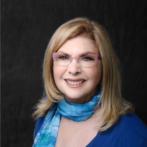 Meet your Posher, Renee